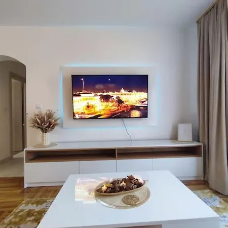 Apartment Golden Dream *